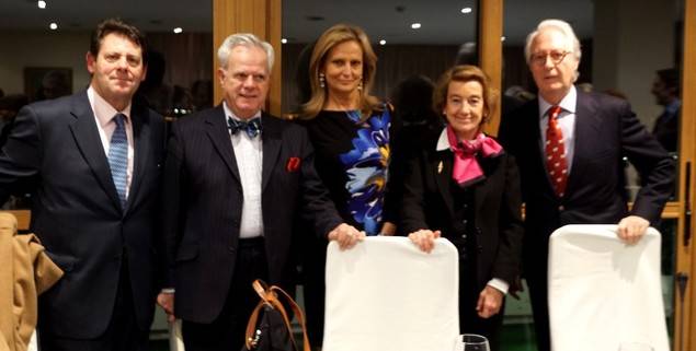 De izquierda a derecha: Humberto Pérez-Tomé (Editor de la obra), Guillermo Gortazar, Isabel San Sebastian, Cristina Alberdi y Sergio Gómez-Alba.