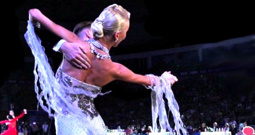 Marina d’Or acoge este fin de semana el Campeonato Nacional de Baile Standard