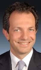 Régis Bégué es Consejero Delegado y director de análisis y gestión de Renta variable de Lazard Frères Gestion.