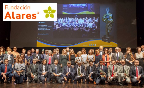 Los Reyes de España, presidentes de honor de los Premios Nacionales Alares 2016