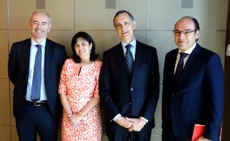 Alejandro Legarda, Consejero de CAF, Viscofan y Pescanova: Plantear la economía de un país en términos de competir con salarios bajos es una barbaridad