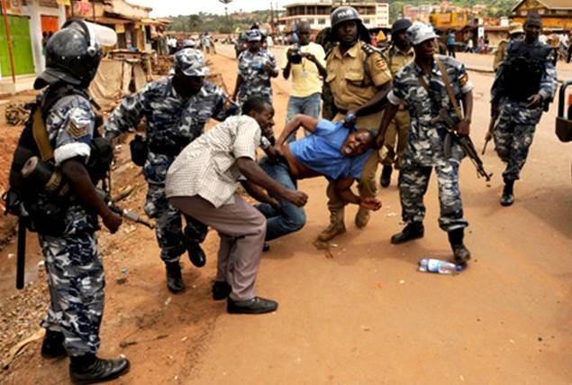 Angola vive momentos de represión por parte de la dictadura que se traducen ya en numerosas acciones con víctimas mortales.