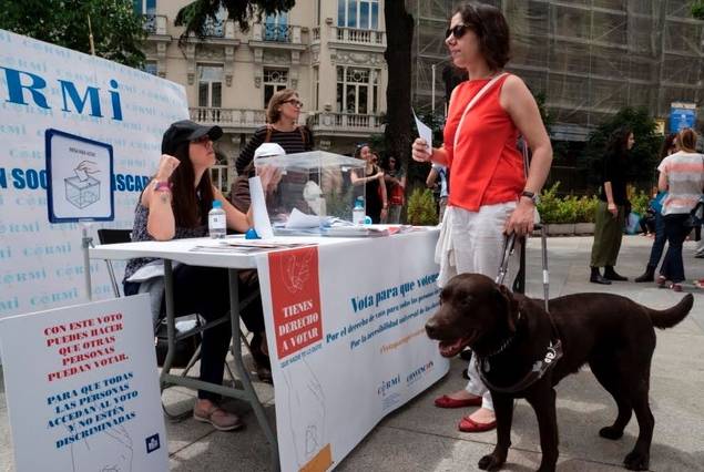 Unas 1.500 personas exigen frente al Congreso el derecho al voto para casi 100.000 personas con discapacidad que no lo tienen reconocido