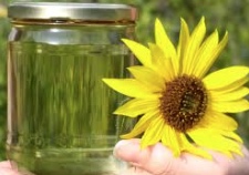 Suecia introducirá etiquetas ecológicias para combustibles de automóviles