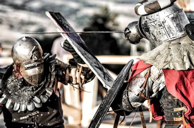 El combate medieval, un nuevo deporte que irrumpe con fuerza en España