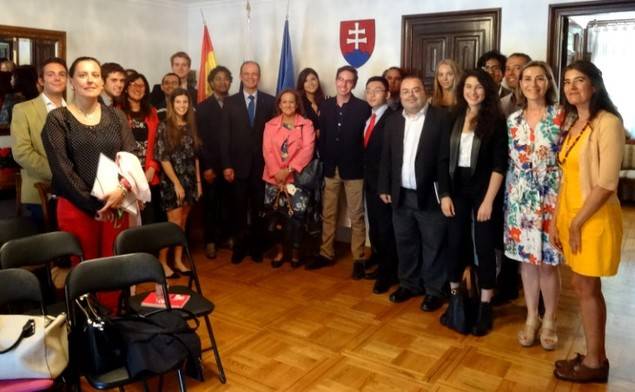 Encuentro de Paneuropa juventud y el embajador eslovaco Vladimir Gracz
