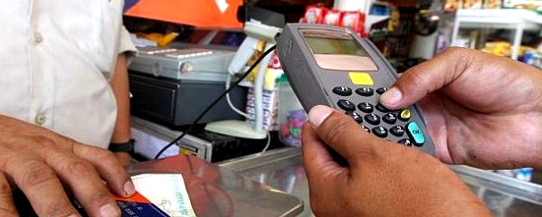 Cuentas sin comisiones, una libertad condicionada