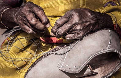 Discriminación de género y casta en la base de explotación de las trabajadoras del calzado de cuero en la India