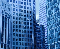 La vida media de las empresas españolas es un año inferior a la duración de los contratos de las franquicias