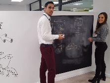 Sergio González y Susana López en Vass