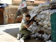 En el ámbito de las relaciones internacionales se apunta cada vez más a intereses orquestados en la prolongación del conflicto de Siria.