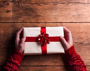 Los beneficios de regalar cuando menos se lo esperan