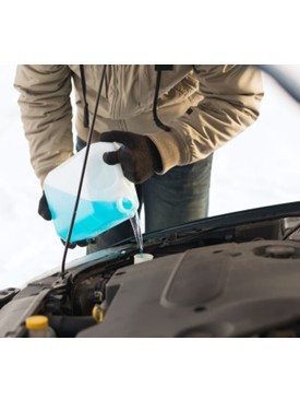 Consejos para quitar el hielo o la nieve sin dañar el coche