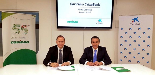 Covirán y CaixaBank firman un acuerdo destinado a sus socios y empleados