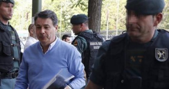 Mujer y vino espumoso en el Ritz, después...., la Operación Lezo