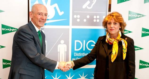 De izquierda a derecha: Bernardo Cruza, responsable de RSE de El Corte Inglés, y Esther Bienes, Directora de la Fundación Shangri-la.