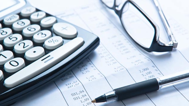 ¿Cuánto cobraron los bancos por comisiones durante el primer semestre del año?