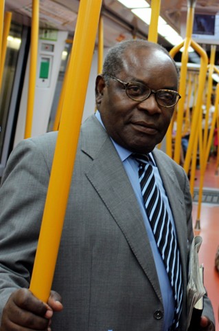 Severo Moto, líder de la oposición en Guinea Ecuatorial, se convierte en un personaje de “novela”