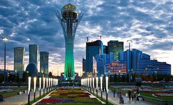 China y Kazajistán activan la Ruta de la Seda