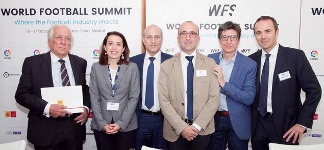 En marcha una nueva cumbre mundial de Futbol