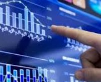 Los inversores aprovechan la caída del crudo y las mineras para comprar