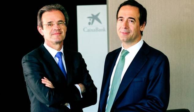 El presidente de CaixaBank, Jordi Gual, y el consejero delegado, Gonzalo Gortázar.