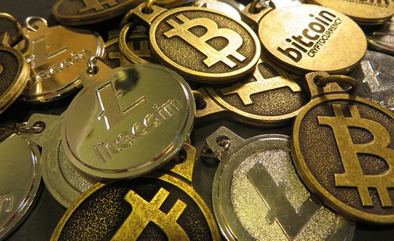 El poder económico actual y las criptomonedas