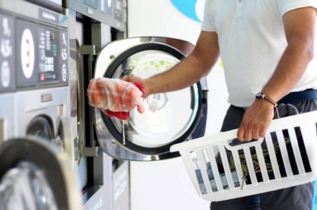 Los madrileños duplican su uso de lavandería y tintorería online al inicio del verano