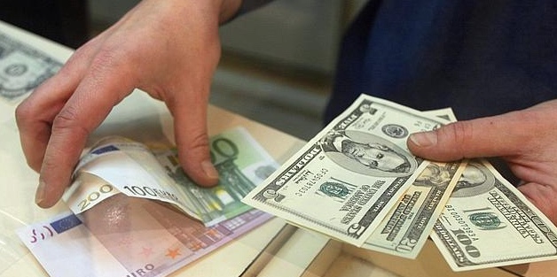 El dólar estadounidense sube en medio de la vorágine de datos económicos