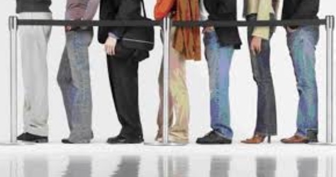 ¿Se pueden evitar las colas de las sucursales bancarias?