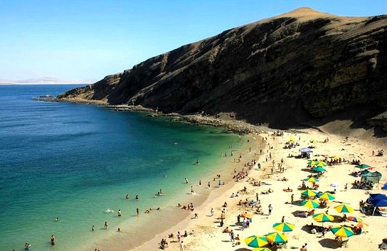 La ciudad de Paracas en Perú