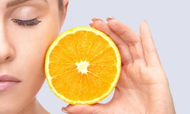 Serums de vitamina C, gotas de belleza contra el frío