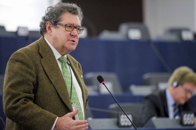 Enrique Calvet es eurodiputado.