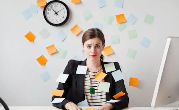 Ocho de cada diez trabajadores serían más productivos trabajando menos horas
