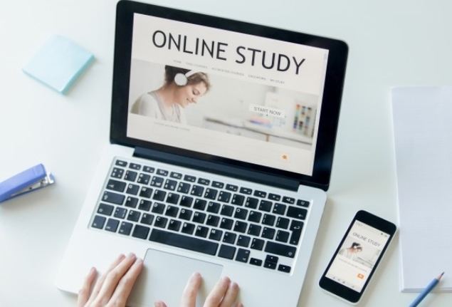 Formación académica: ¿curso online o presencial?