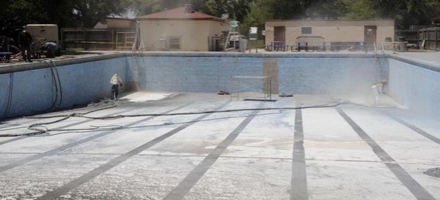 Tipos de reparaciones para fugas de agua en piscinas