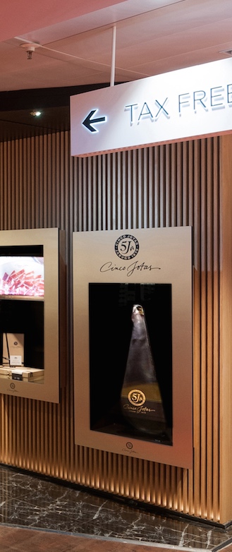 El Corte Inglés inaugura un espacio Cinco Jotas en la sección internacional de lujo