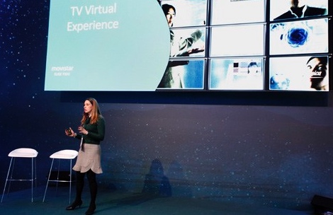 Telefónica ha presentado en el Mobile World Congress su proyecto de innovación TV Virtual Experience, una forma revolucionaria de ver la televisión basada en la realidad virtual.