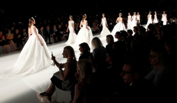 Más moda, más días y más internacionalidad en la pasarela de la Barcelona Bridal Fashion Week 2018