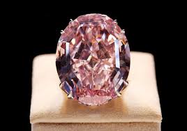 El diamante pink Star volvió a la subasta cuatro años despues de pasar por Sotheby´s