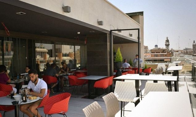 El Corte Inglés abre La Plaça Gastro Mercat, un nuevo concepto gastronómico en Valencia
