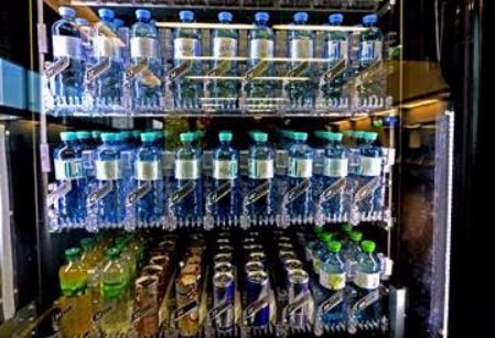 España, entre los 20 países donde es más caro comprar una botella de agua pequeña