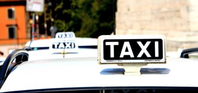 Hacerse taxista cuesta 177.540 euros, lo mismo que una vivienda de 138 metros cuadrados