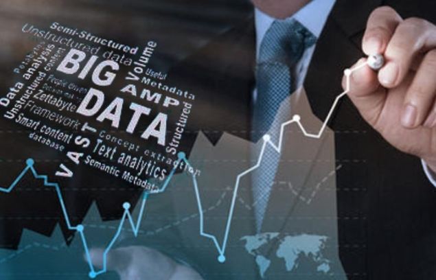 ¿Seremos economistas o gestores de información?