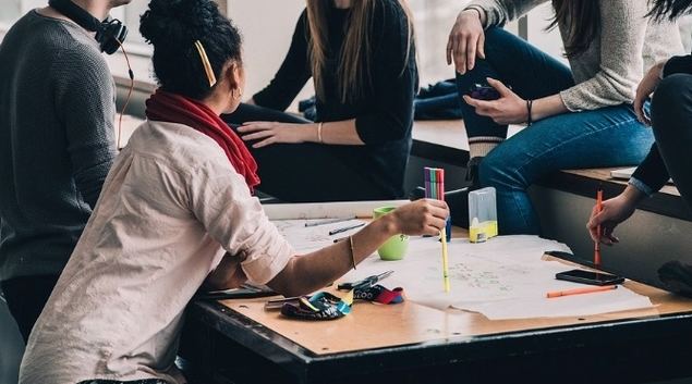 ¿Por qué las reuniones arruinan la productividad laboral?