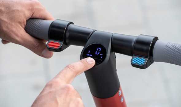 SEAT apuesta por “nueva movilidad” con el nuevo eXS KickScooter