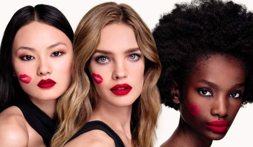 Al mal tiempo, labios rojos y mates