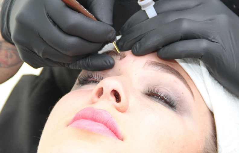 Microblading o cómo el rediseño de cejas puede embellecer tu rostro