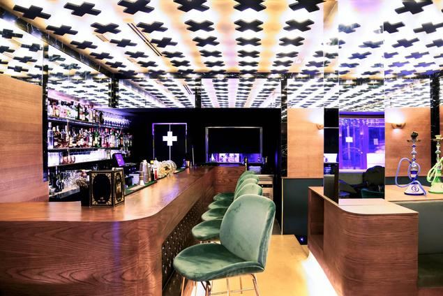 Embalados & Holy Bar interior