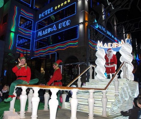 Cabalgatas y múltiple eventos tienen lugar todos los días, en los que niños y mayores tienen oportunidad de divertirse.